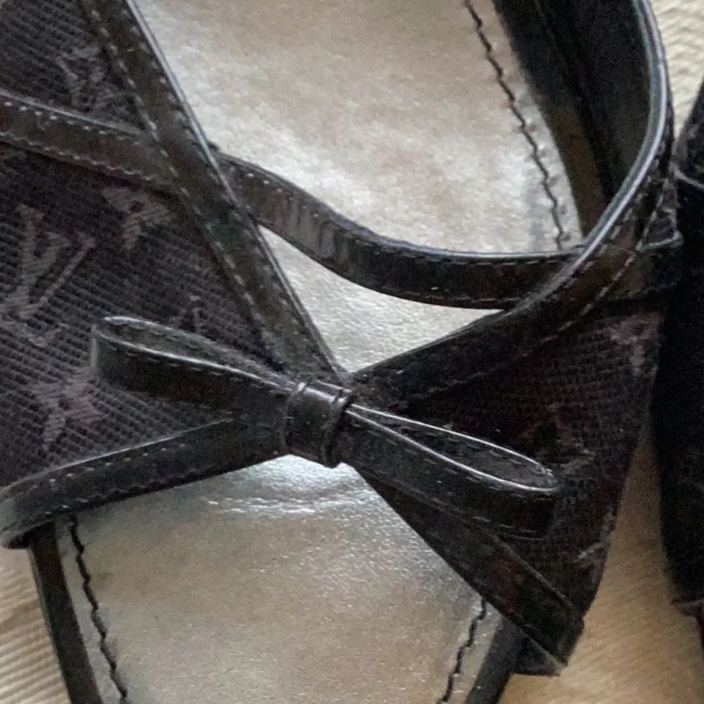 LOUIS VUITTON Black Fabric & Black Patent Mules